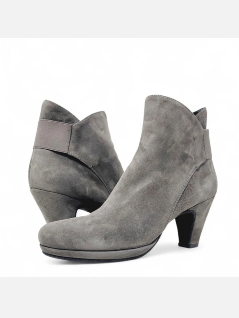 Pas de Rouge Italian Grey Suede Ankle Boots 648